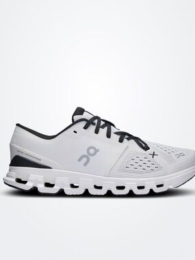 On Running Cloud X4 White/Black Women’s